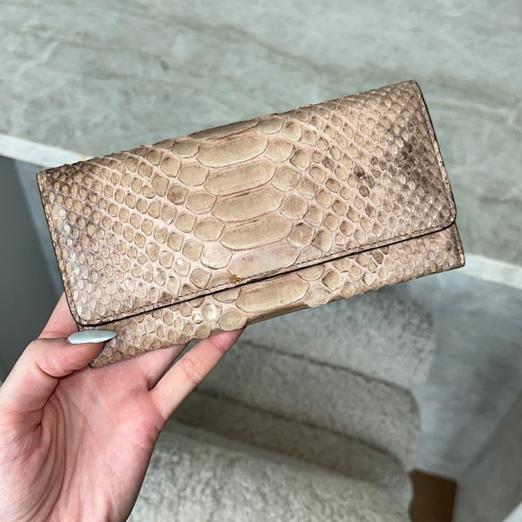 Malini Murjani Python Leather Black Beige Foldover Continental Wallet - Picture 6 of 17